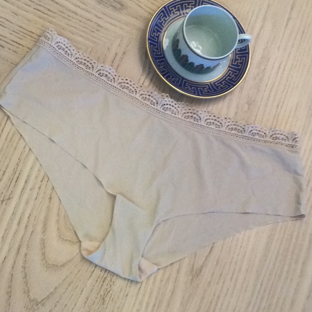 Gillian Omalleybeige lace trimmed hip hugger